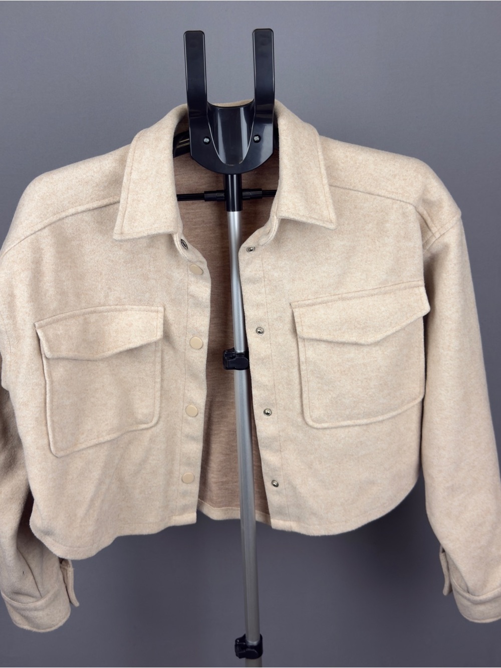 ANWND Women's Cropped Fleece Shacket Jacket Oatmeal Beige Size Small